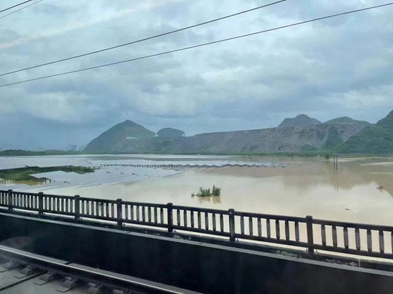 地面电站秒变漂浮电站，又一光伏电站被水淹！