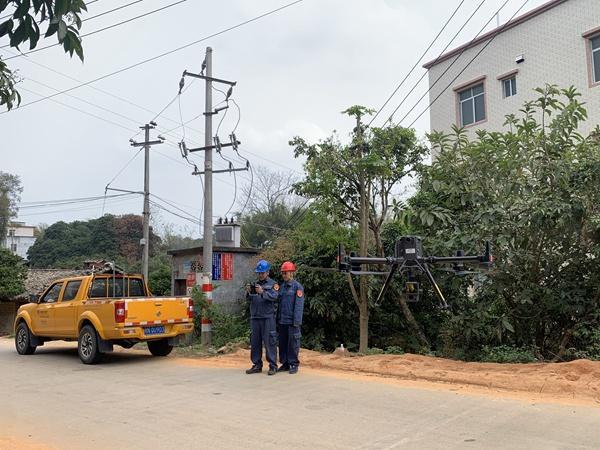 广西钦州受台风“泰利”影响的电力线路设备已全部恢复供电