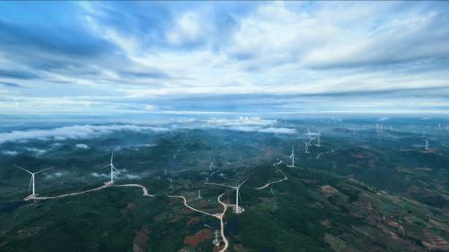 中国电建: 国内最大高原山地风电基地建成投产