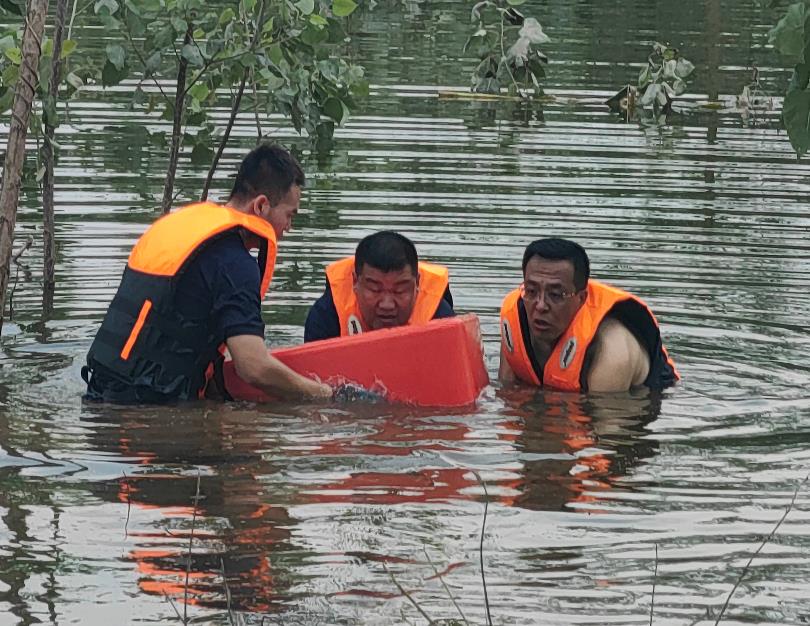 【防汛抗旱一线】跨越千里!中国铁建支援华容县排涝抢险